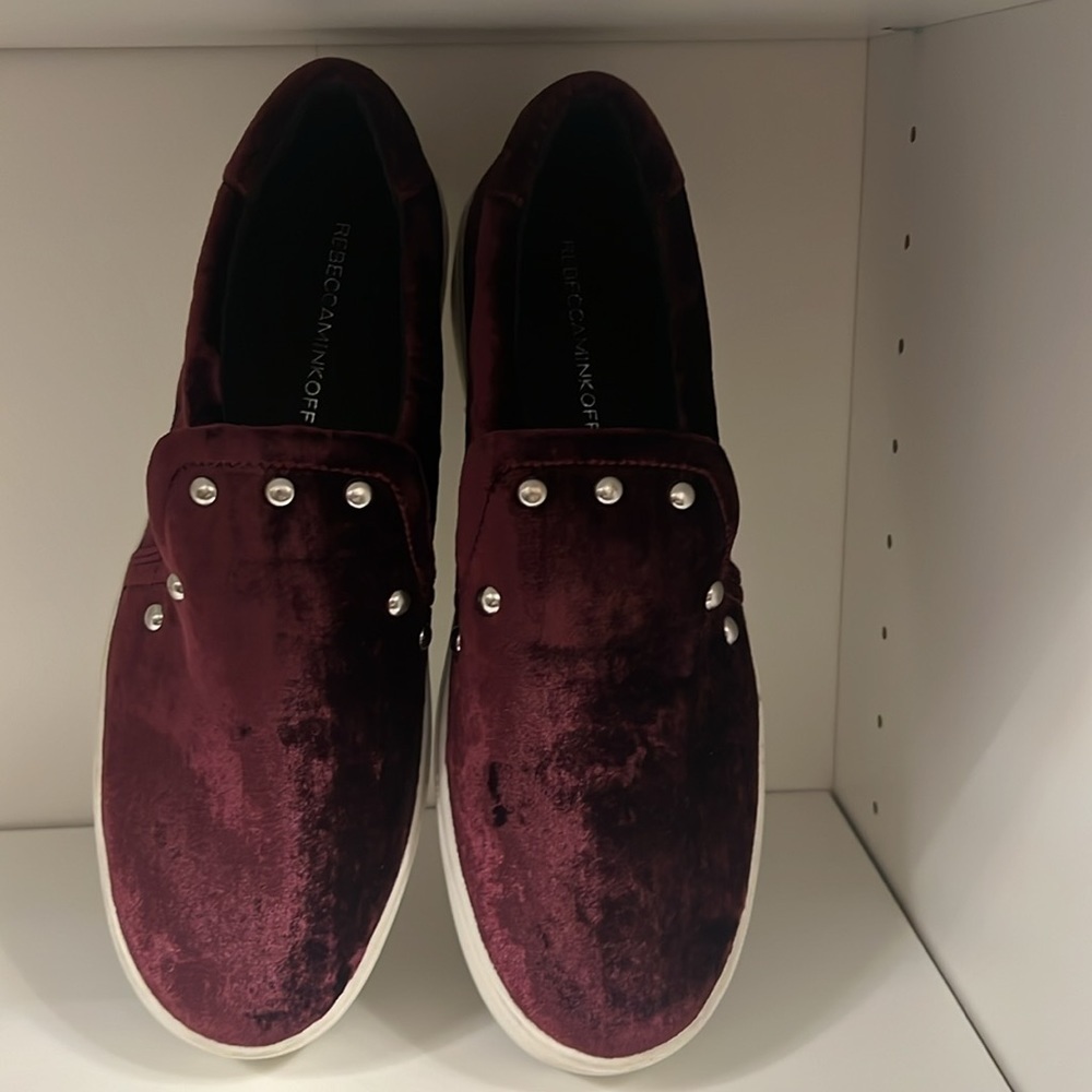 ๐ EUC Rebecca Minkoff Platform Burgundy Velvet Studded Loafers size 8.5 - Picture 5 of 7